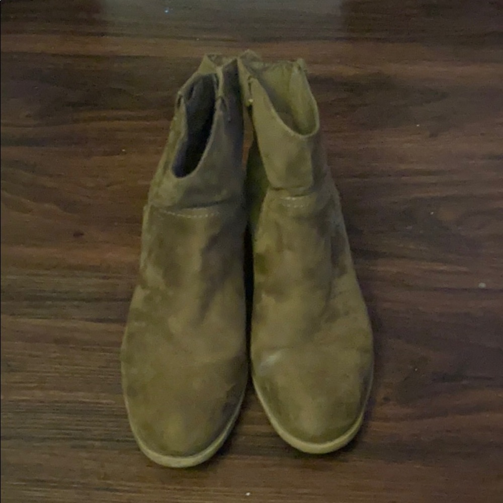 Brown boots